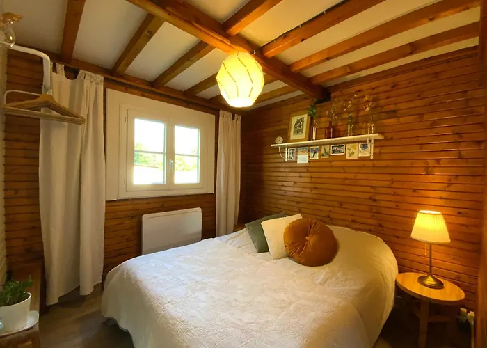 A 50m De La - Gold *